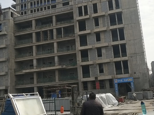 巖棉板生產一定要謹記加保溫釘