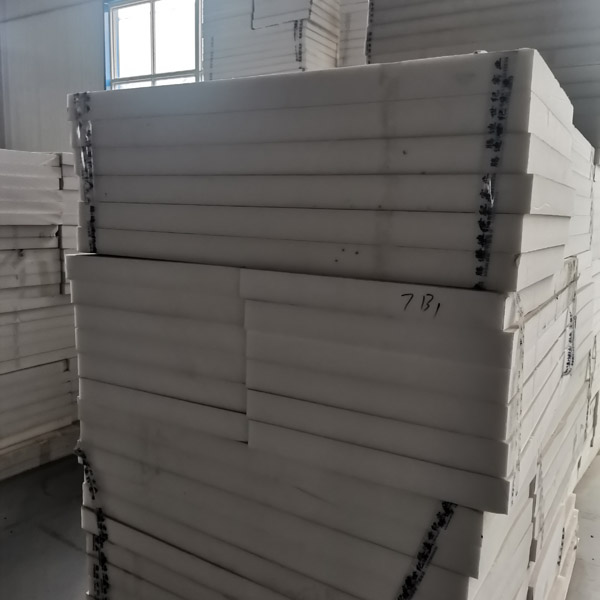 擠塑板的優良性能離不開先進的擠塑板生產線